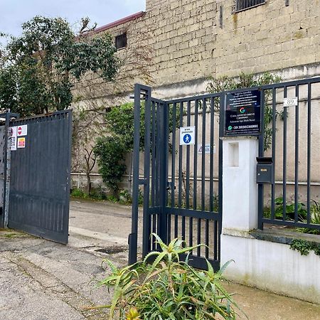 Appartamento Casa Crispino Piano Terra Per 2 Persone Frattaminore Luaran gambar