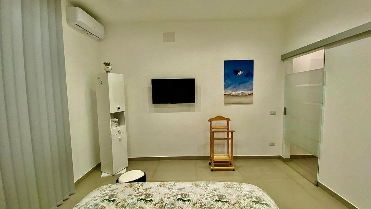 Appartamento Casa Crispino Piano Terra Per 2 Persone Frattaminore Luaran gambar