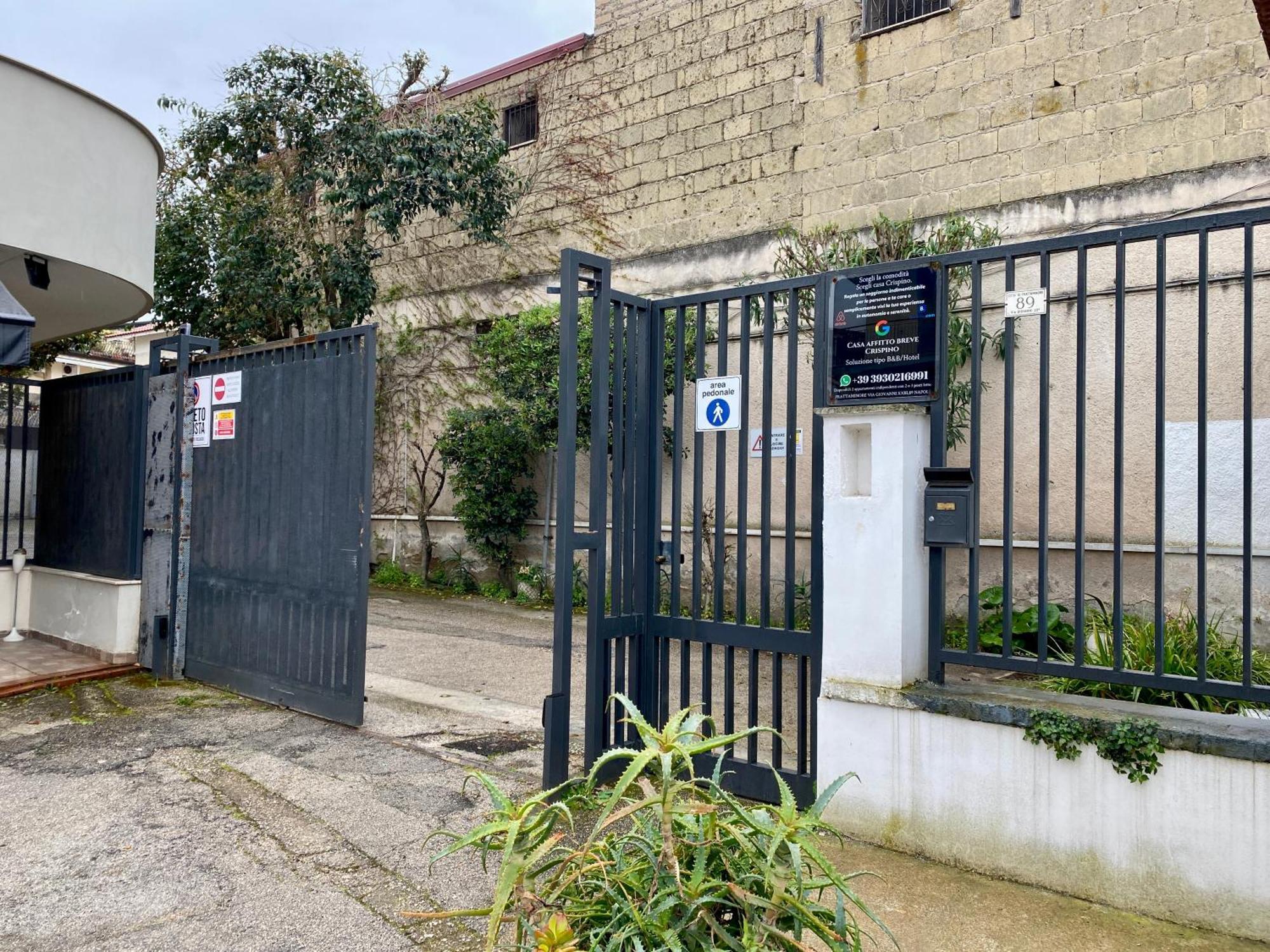 Appartamento Casa Crispino Piano Terra Per 2 Persone Frattaminore Luaran gambar